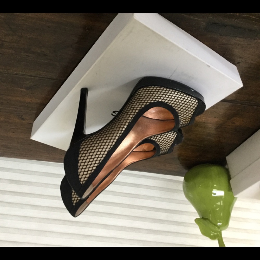 D&G High Heels - Picture 3 of 11